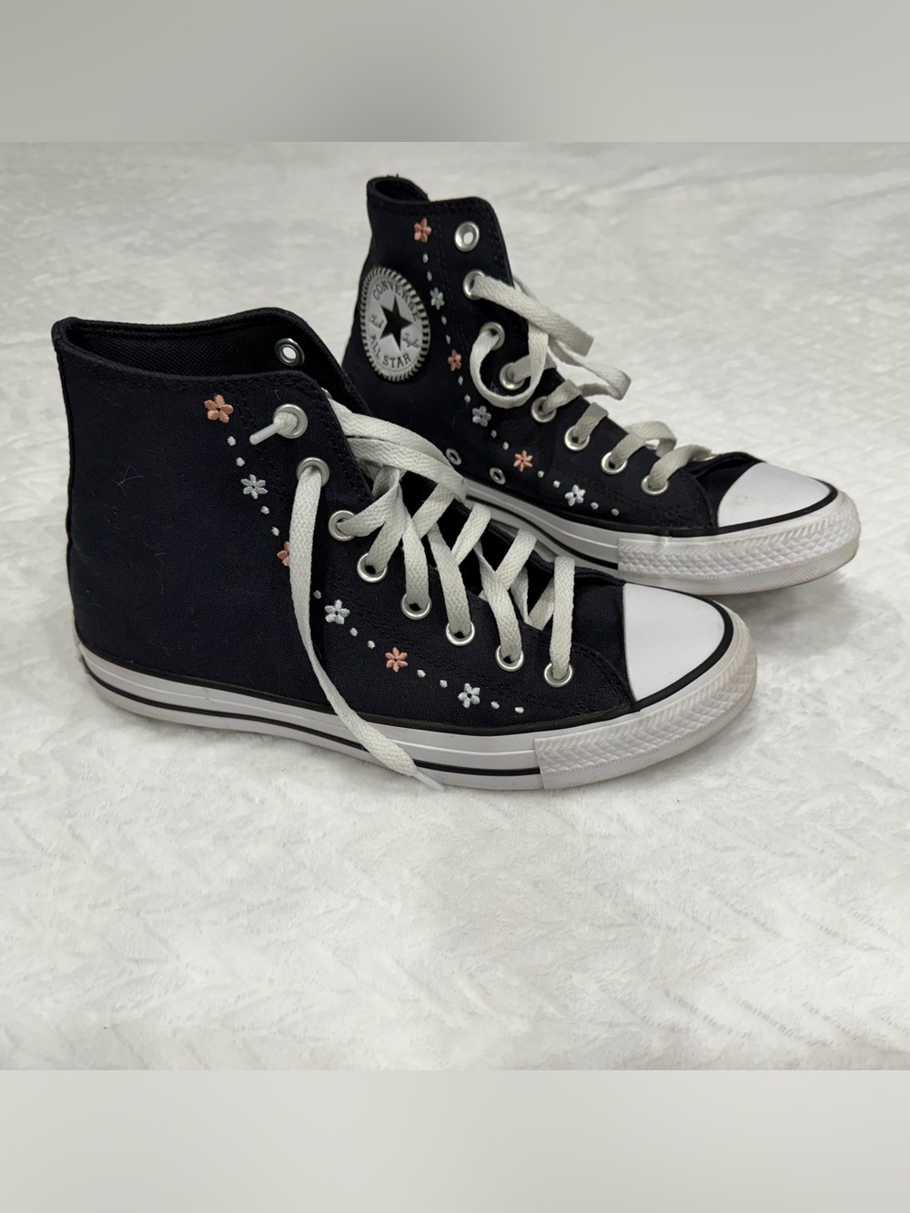 Floral converse